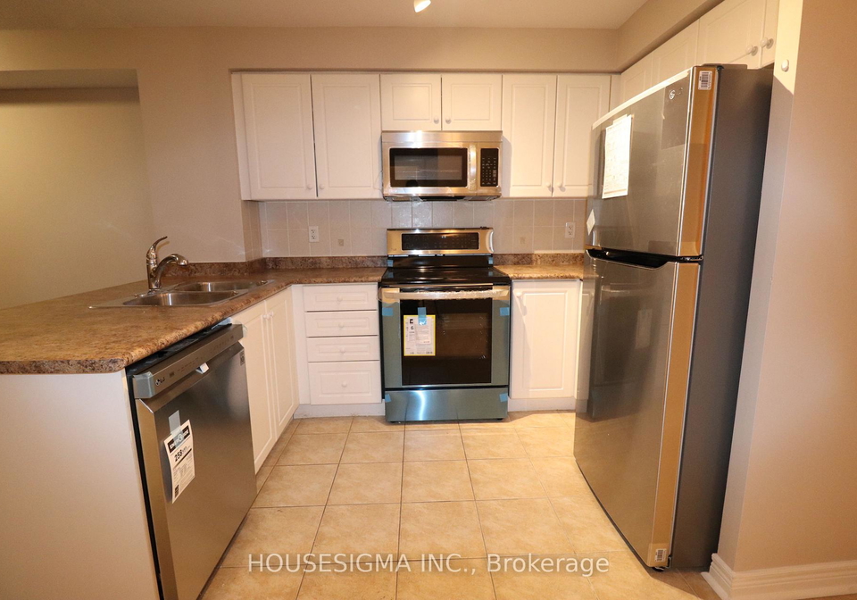 212-eglinton-avenue-e-toronto-ontario-c12890616