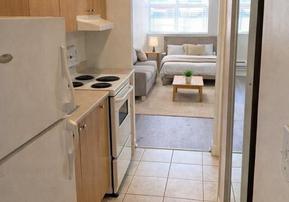 126-dundas-street-e-toronto-ontario-c12890650