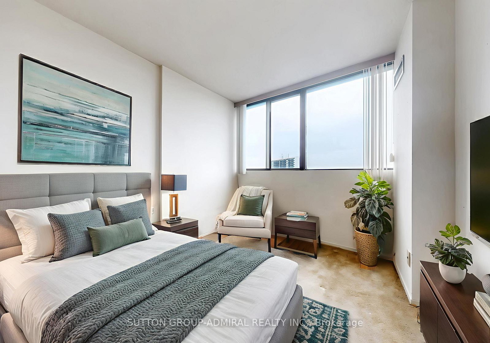 133-torresdale-avenue-toronto-ontario-c12890728