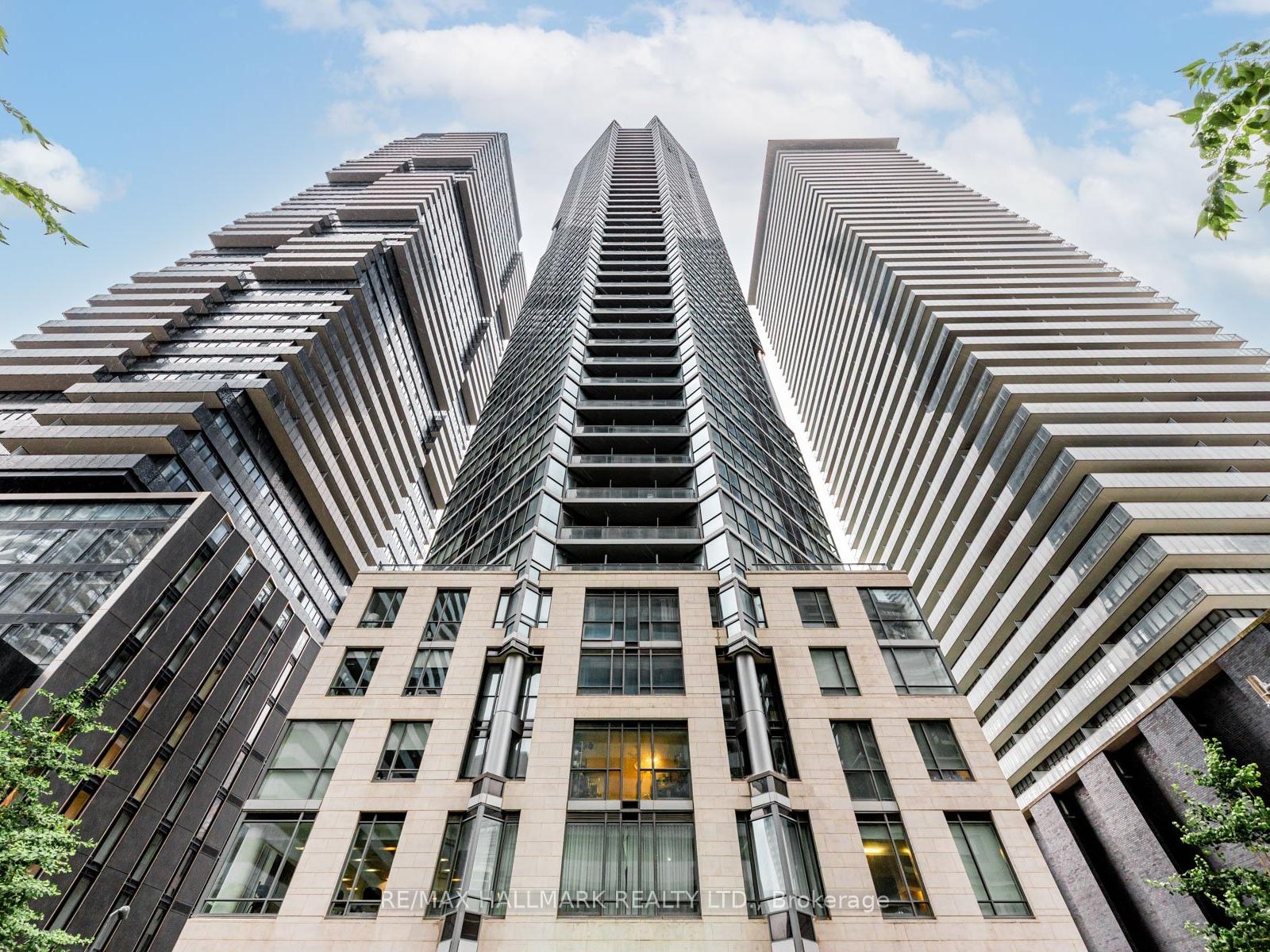 45-charles-street-e-toronto-ontario-c12890788