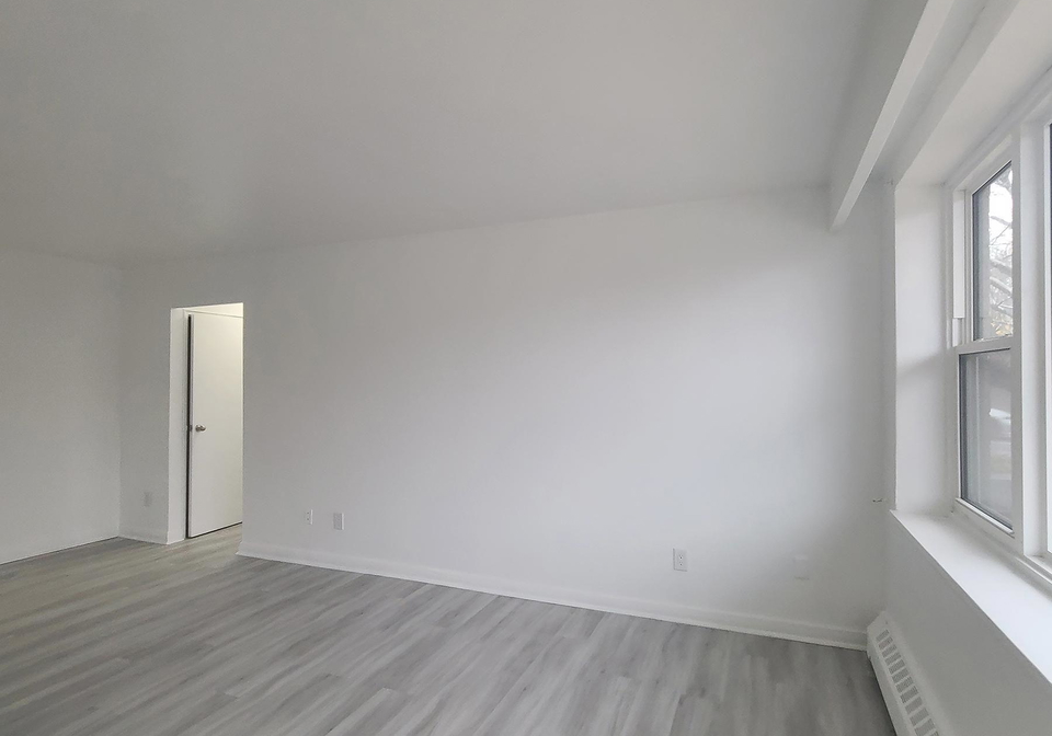 125-shelborne-avenue-toronto-ontario-c12890926