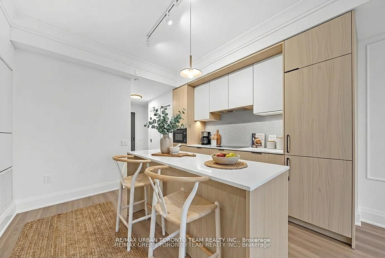 123-portland-street-toronto-ontario-c12891048