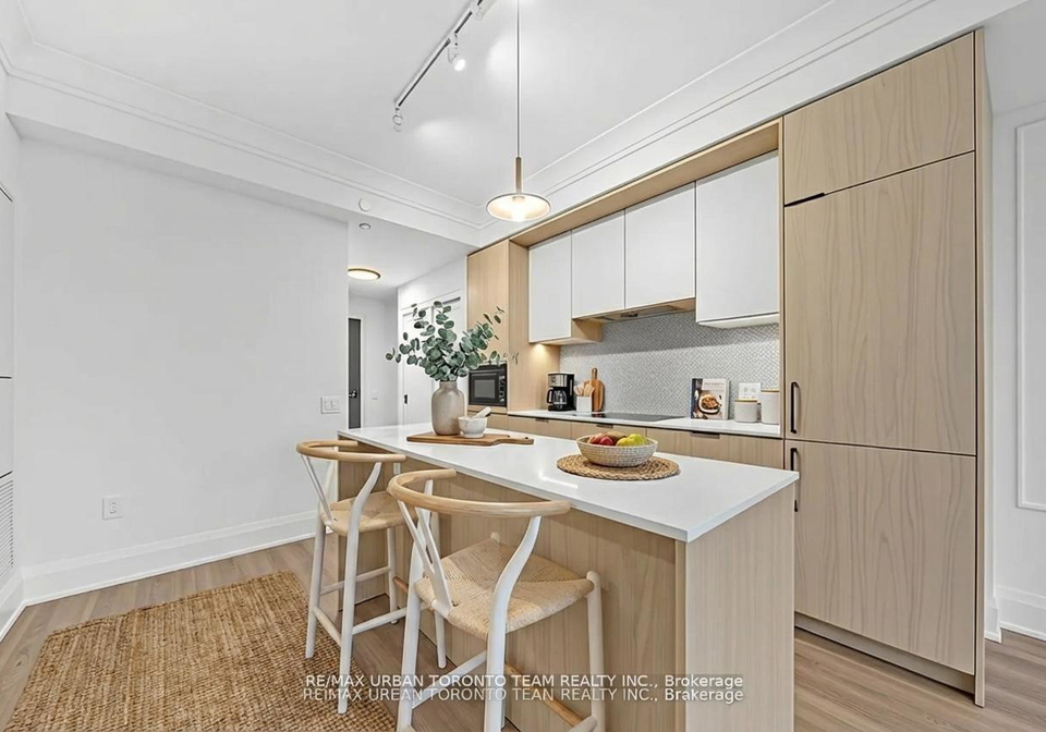 123-portland-street-toronto-ontario-c12891048