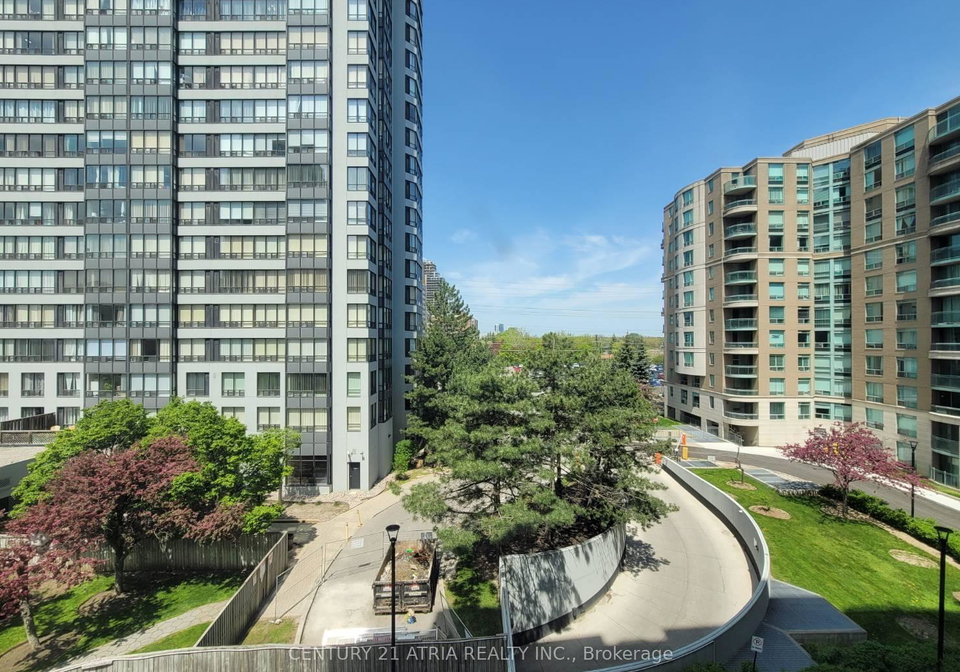 8-pemberton-avenue-north-york-ontario-c12891148