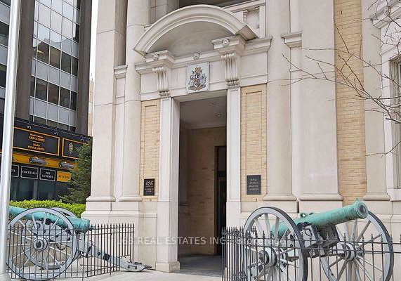 426-university-avenue-toronto-ontario-c12891446