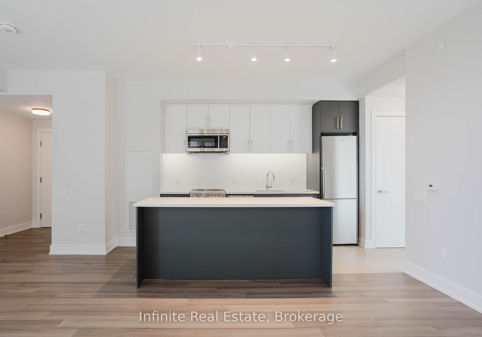 2525-bathurst-street-toronto-ontario-c12891492