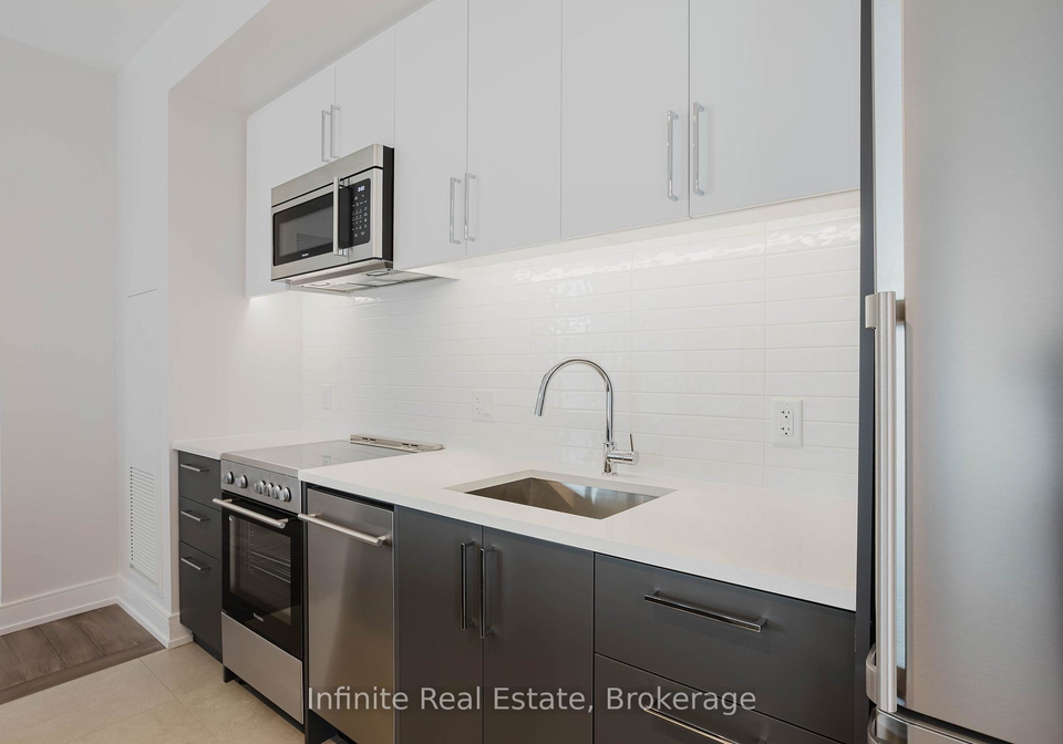 2525-bathurst-street-toronto-ontario-c12891492