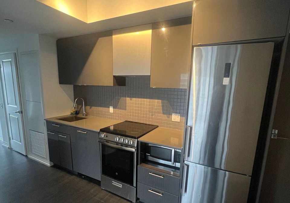 251-jarvis-street-toronto-ontario-c12891632