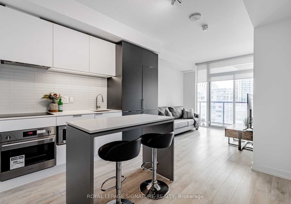 33-helendale-avenue-toronto-ontario-c12891754