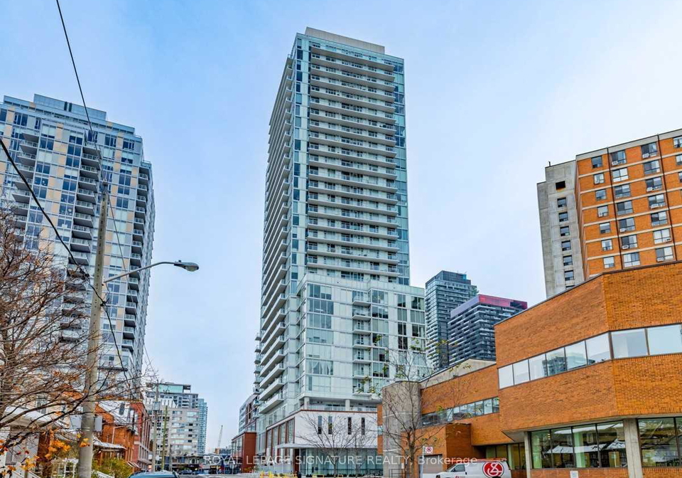 33-helendale-avenue-toronto-ontario-c12891754