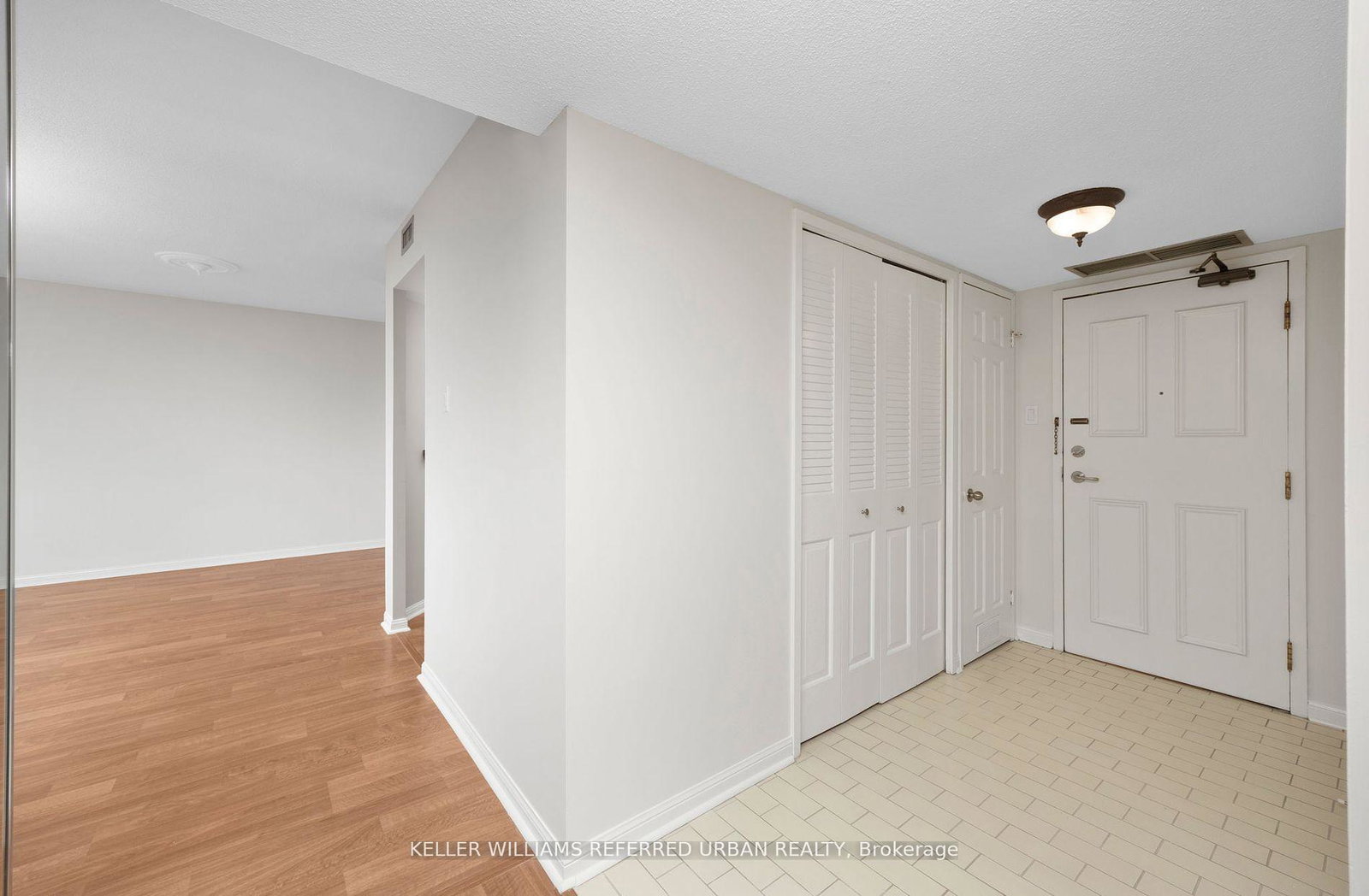 255-the-donway-w-north-york-ontario-c12891842