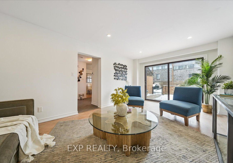 10-laurie-shepway-north-york-ontario-c12891924