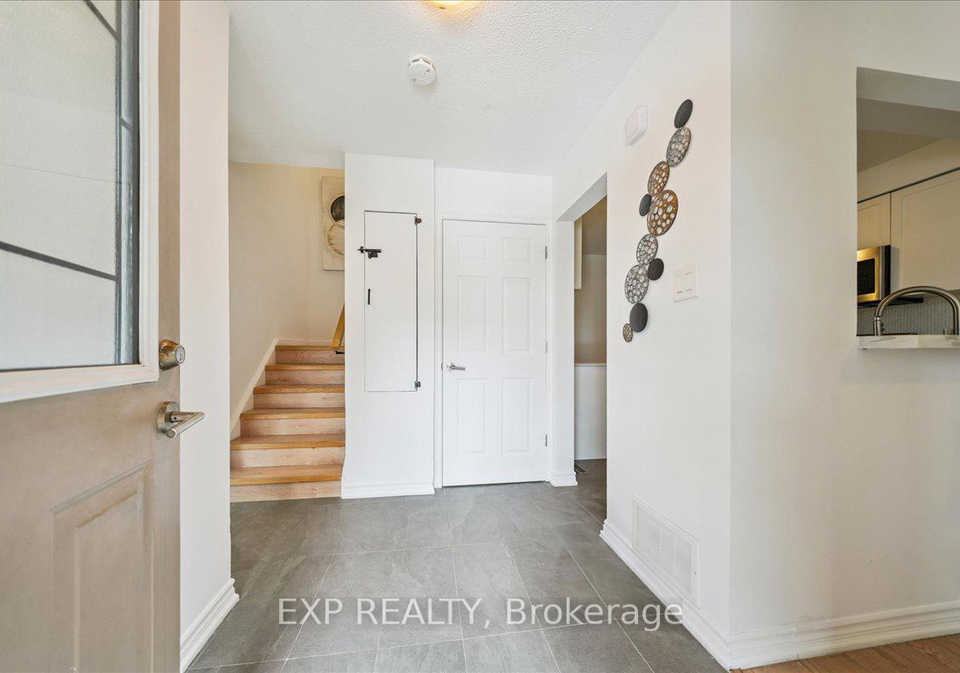 10-laurie-shepway-north-york-ontario-c12891924
