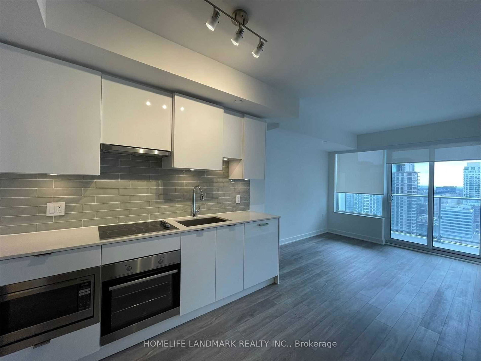 195-redpath-avenue-toronto-ontario-c12892052