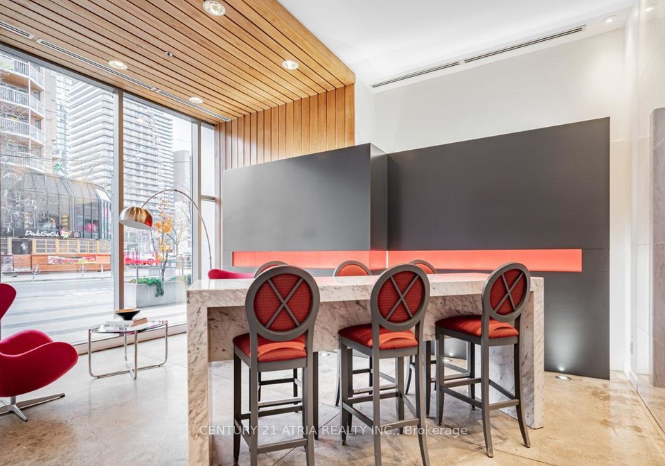 22-wellesley-street-e-toronto-ontario-c12892202