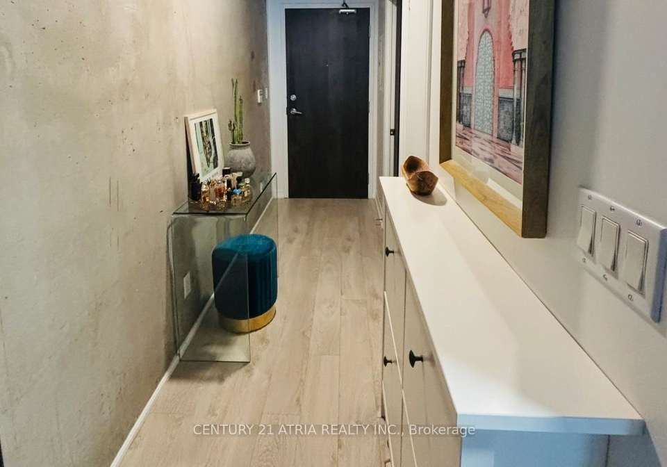 22-wellesley-street-e-toronto-ontario-c12892202