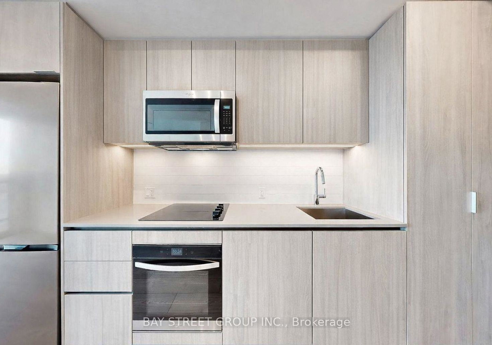 5858-yonge-street-toronto-ontario-c12892212