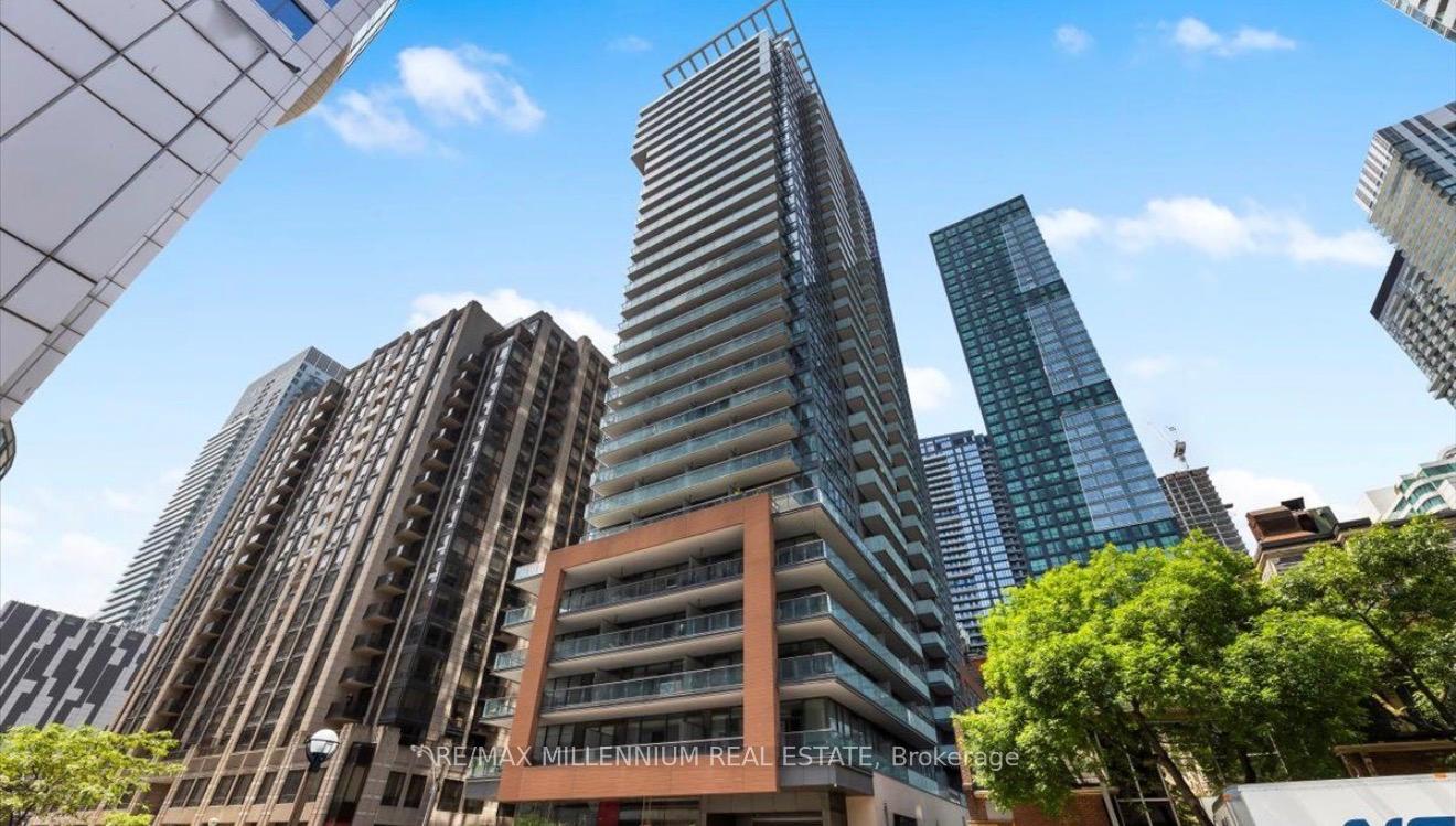 8-mercer-street-toronto-ontario-c12892490