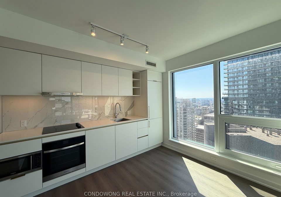 8-wellesley-street-w-toronto-ontario-c12892618