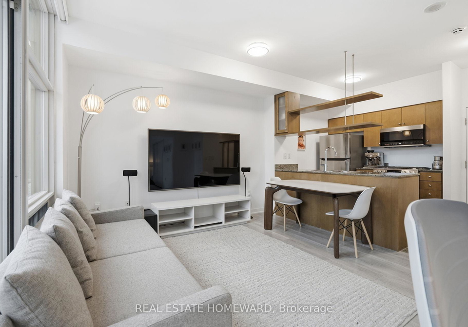 9-spadina-avenue-toronto-ontario-c12892628