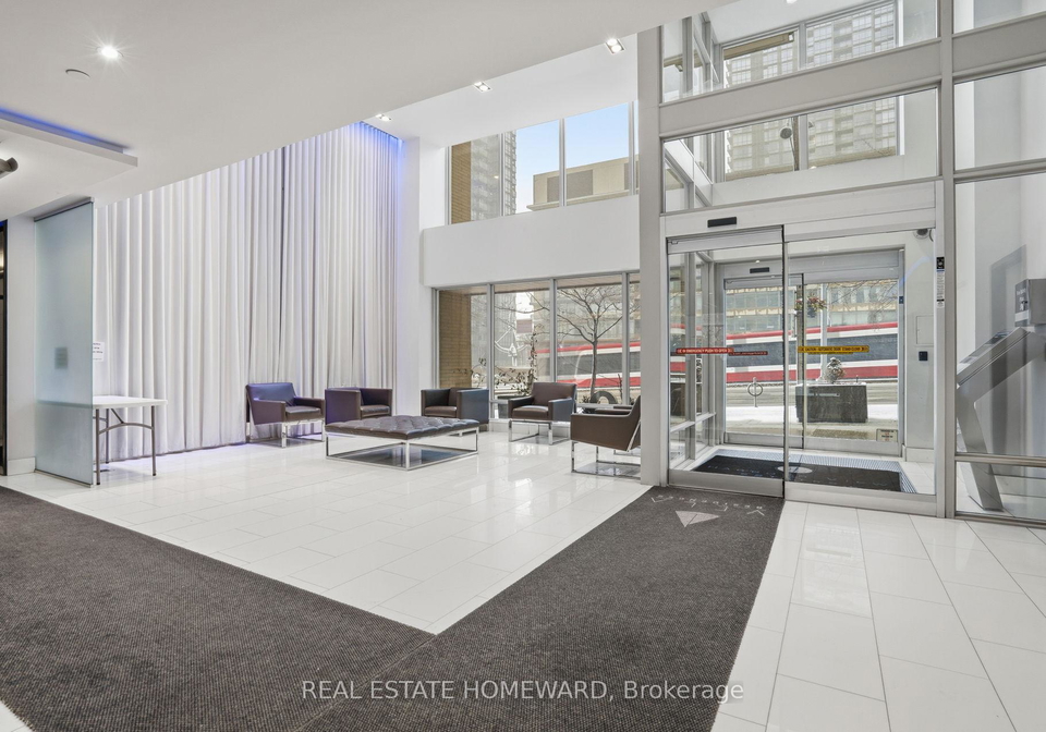 9-spadina-avenue-toronto-ontario-c12892628