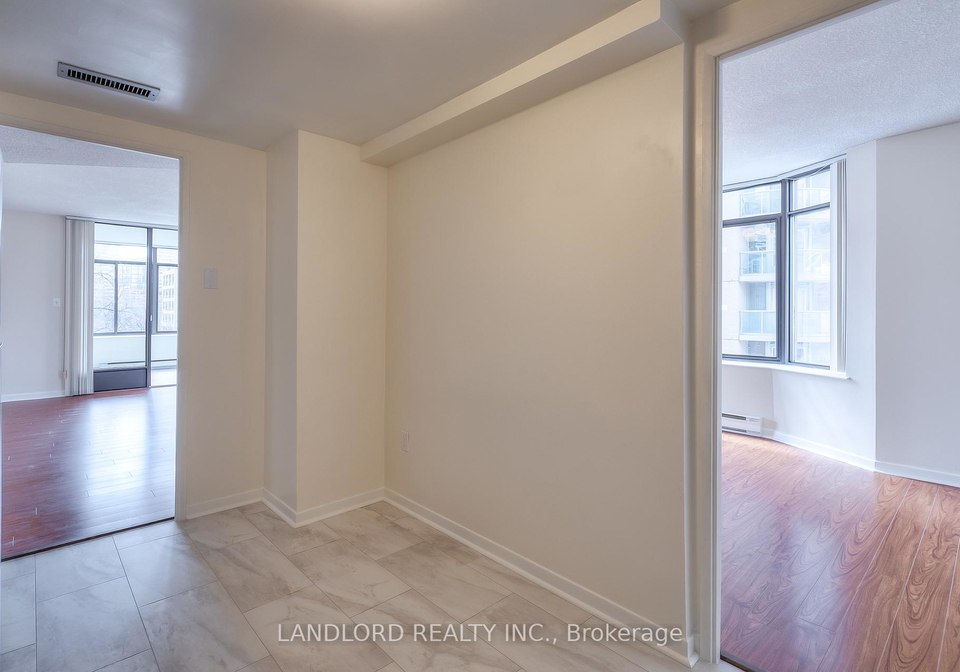 135-george-street-s-toronto-ontario-c12892638