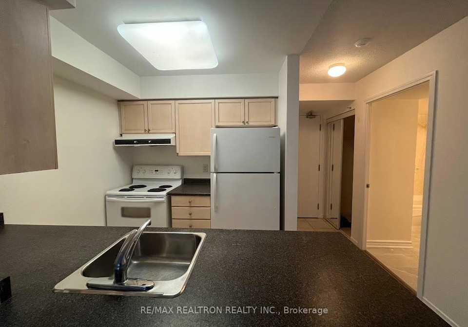 155-beecroft-road-toronto-ontario-c12892972