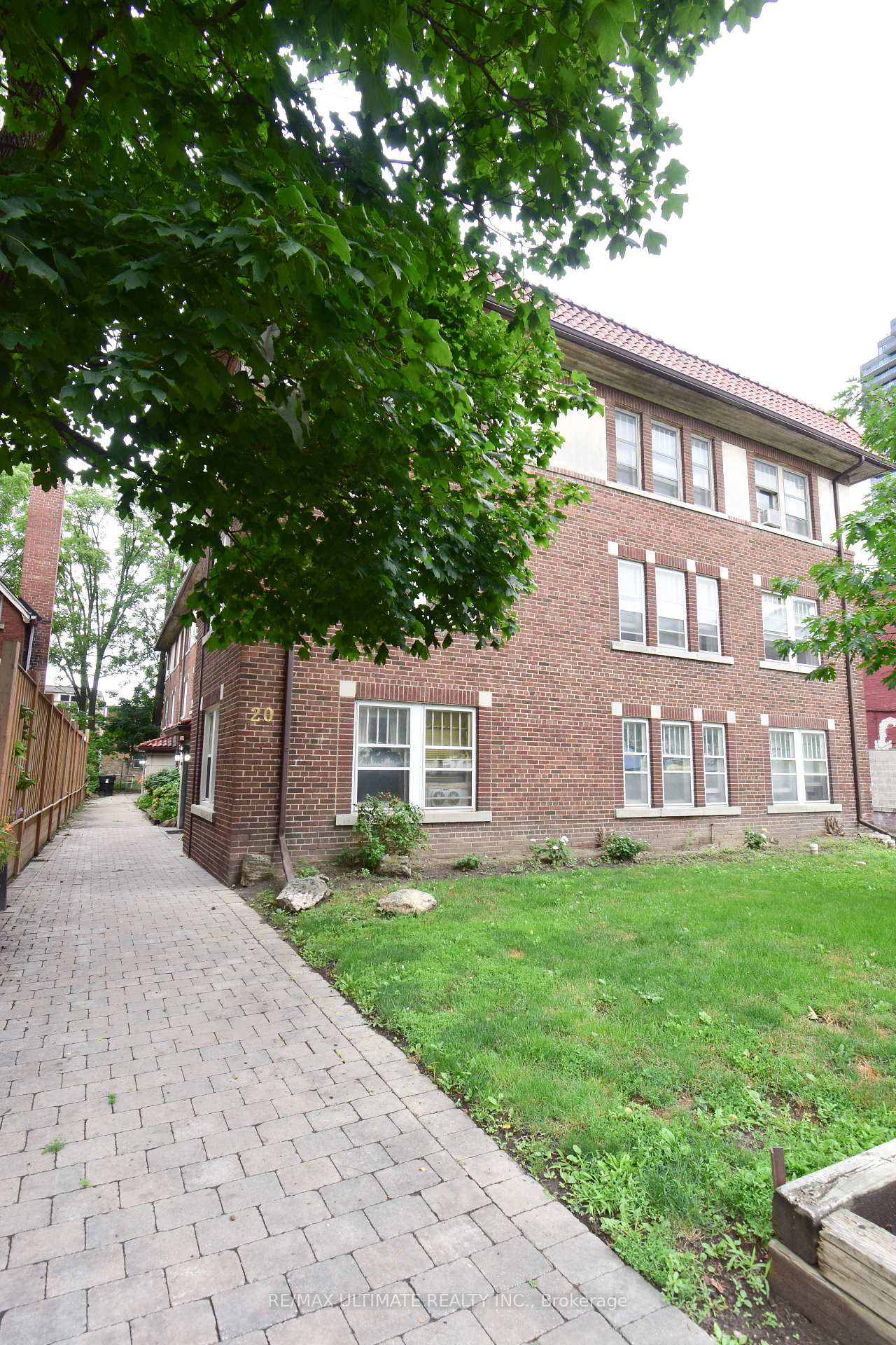20-roselawn-avenue-toronto-ontario-c12892996