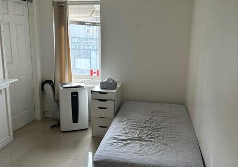 1114-college-street-toronto-ontario-c12893174