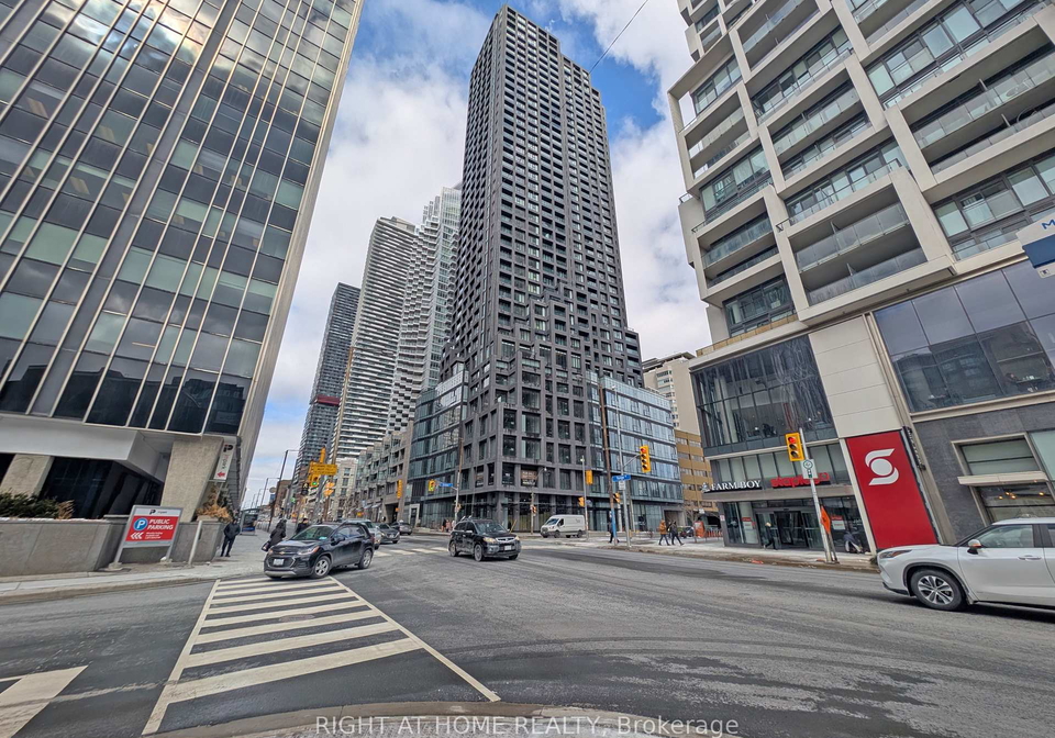 20-soudan-avenue-toronto-ontario-c12893504