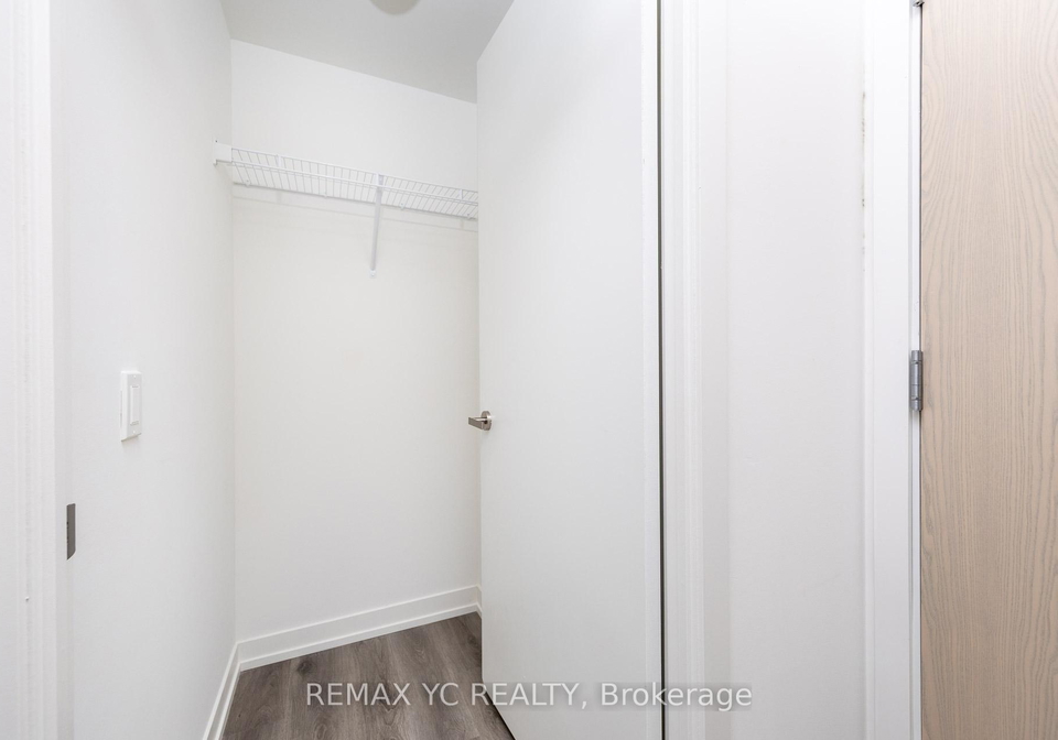 138-downes-street-toronto-ontario-c12893534