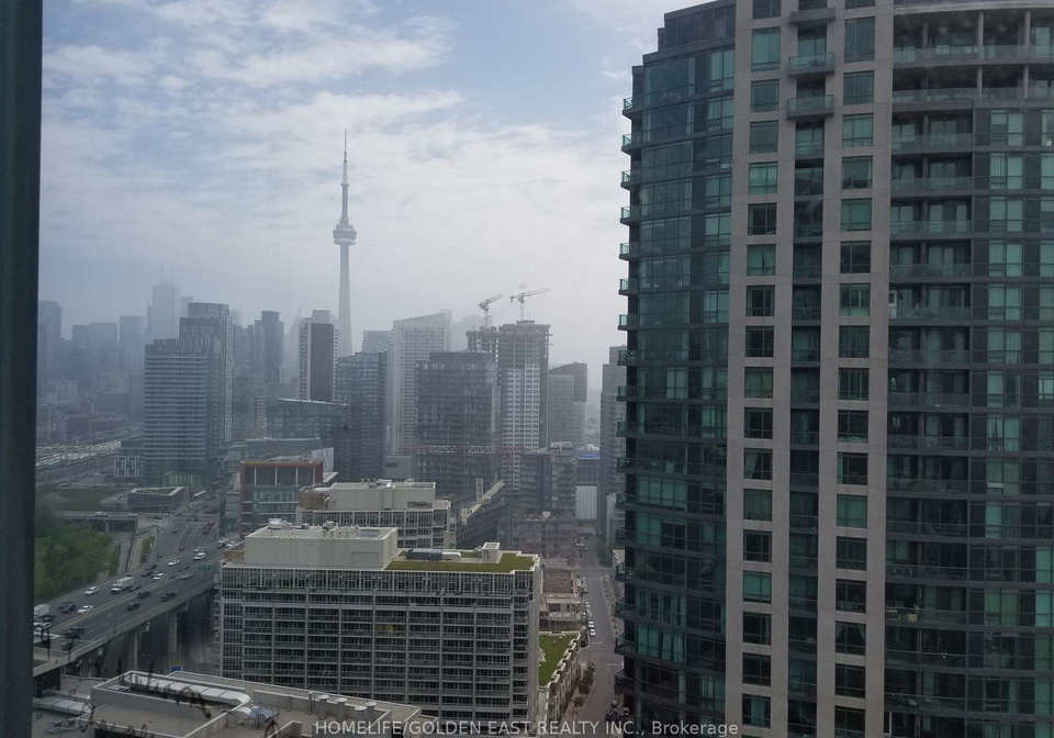 219-fort-york-boulevard-toronto-ontario-c12893692
