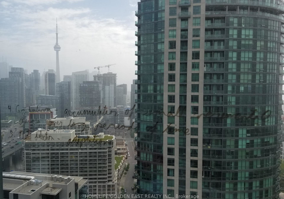 219-fort-york-boulevard-toronto-ontario-c12893692