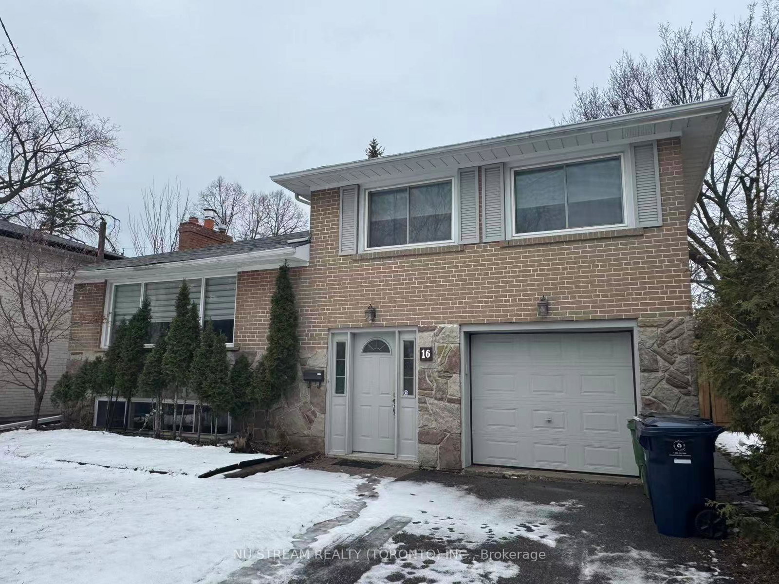 16-whitelock-crescent-north-york-ontario-c12893982