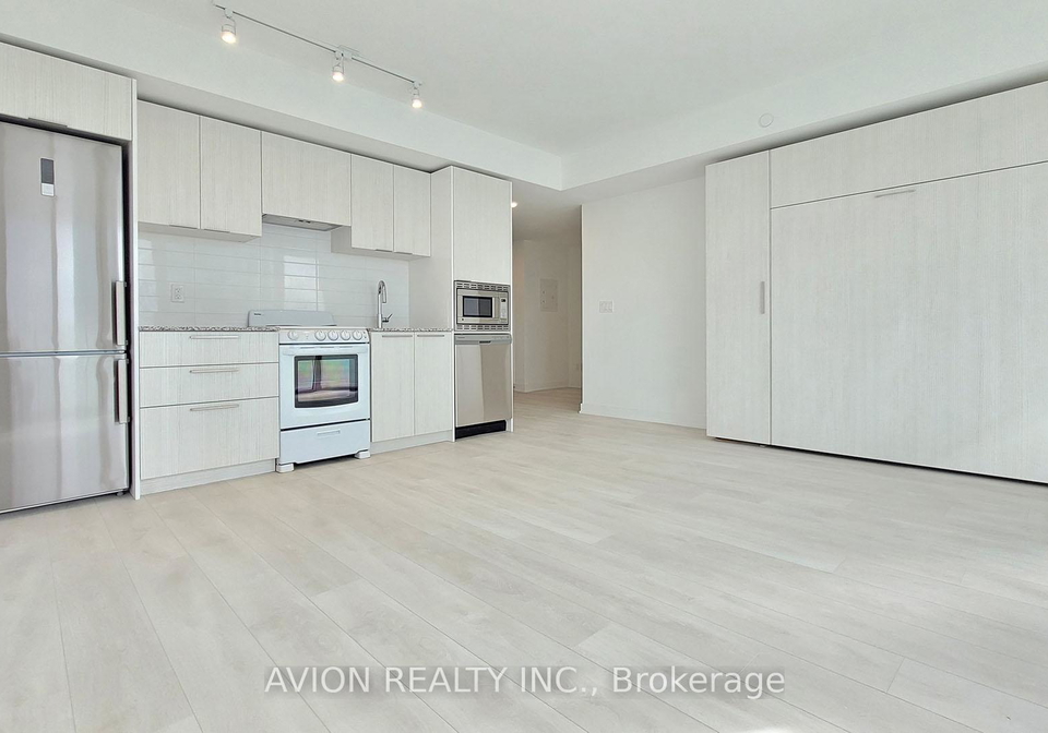 501-yonge-street-toronto-ontario-c12894676