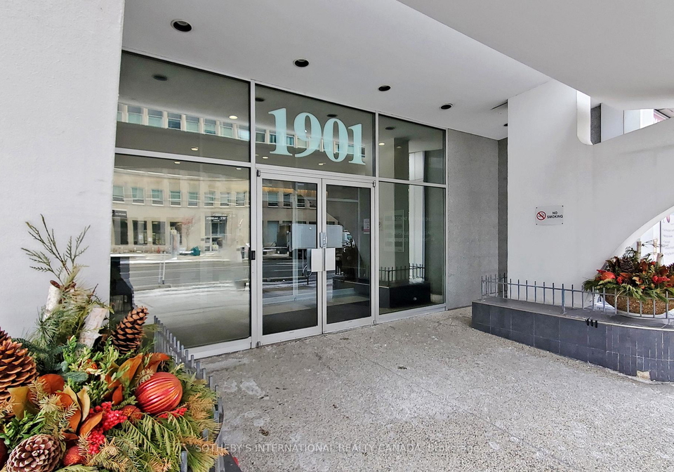 1901-yonge-street-toronto-ontario-c12894796