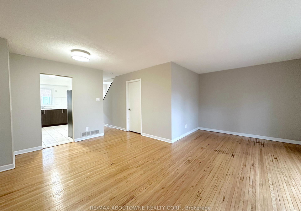 63-havenbrook-boulevard-north-york-ontario-c12894822