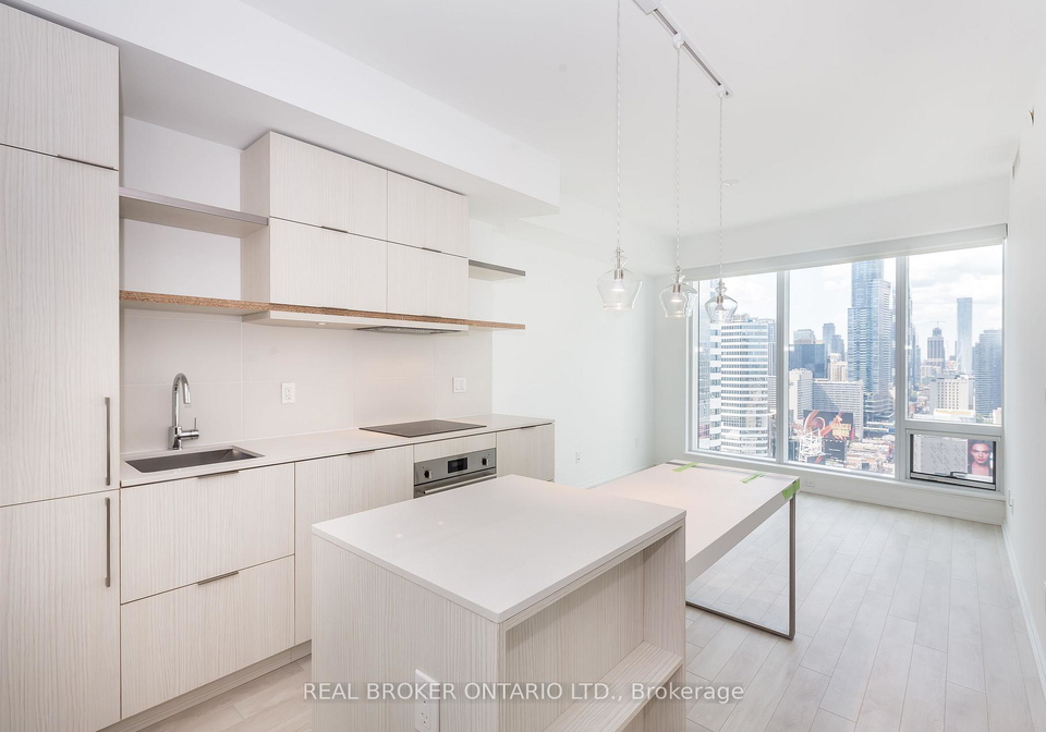 197-yonge-street-toronto-ontario-c12895134