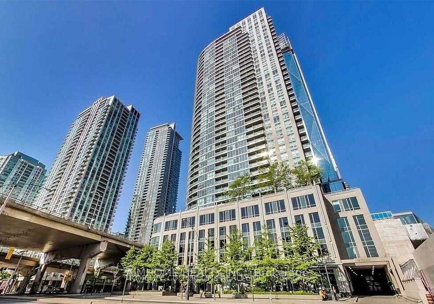 18-yonge-street-toronto-ontario-c12895150