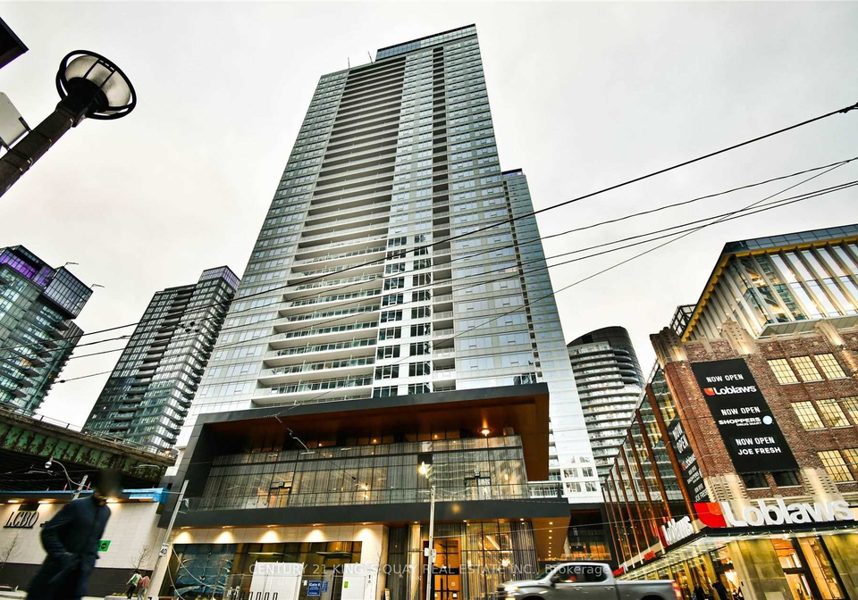 19-bathurst-street-toronto-ontario-c12895222