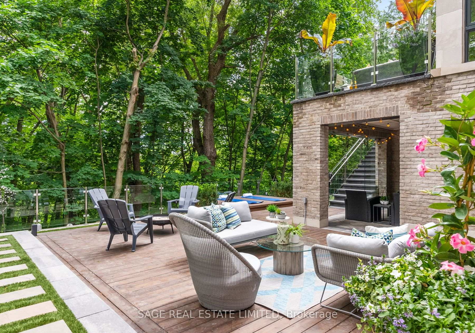 11-ridgewood-road-toronto-ontario-c12895606