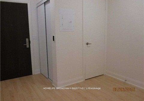 68-canterbury-place-toronto-ontario-c12895726