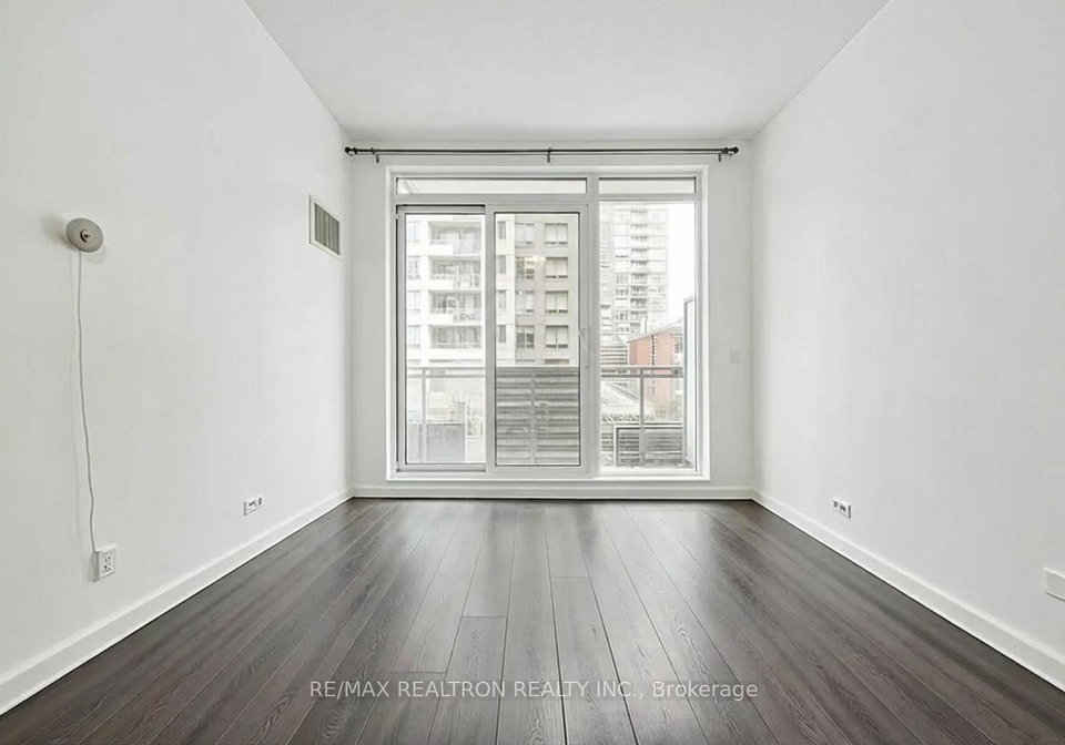 2221-yonge-street-toronto-ontario-c12895920