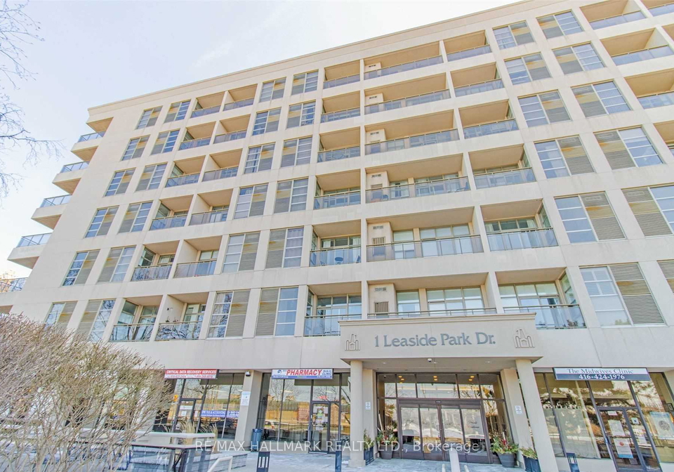 1-leaside-park-drive-east-york-ontario-c12896052