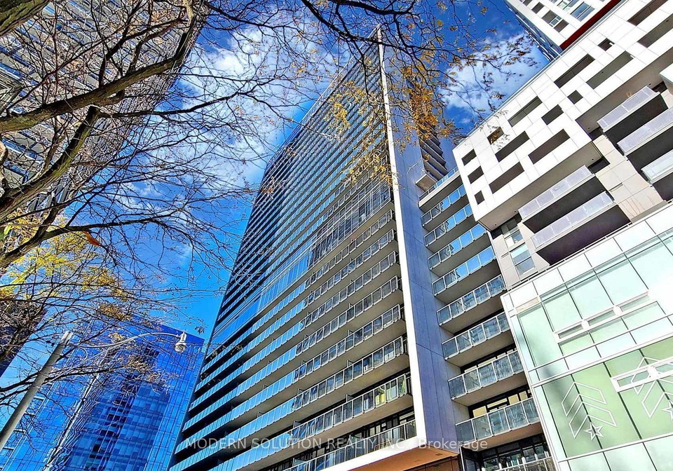 330-richmond-street-w-toronto-ontario-c12896216