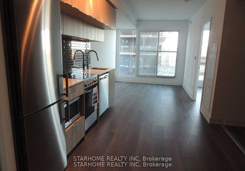 181-dundas-street-e-toronto-ontario-c12896236