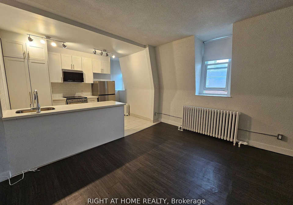 72-wellesley-street-e-toronto-ontario-c12896434