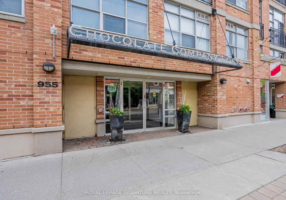 955-queen-street-toronto-ontario-c12896564