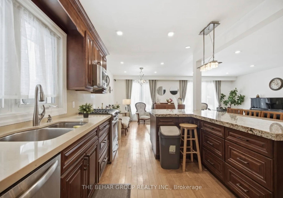200-maxome-avenue-north-york-ontario-c12896714