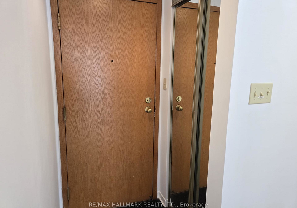 44-st-joseph-street-toronto-ontario-c12896766